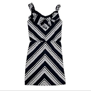 💕White House Black Market Dress💕